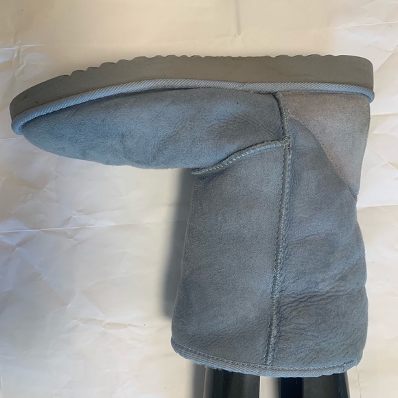 UGG Women’s Classic Short II Light Blue Grey - Picture 2 of 11